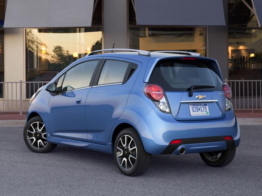  Chevrolet Spark 2012 года  (US) (фото 9 из 16)